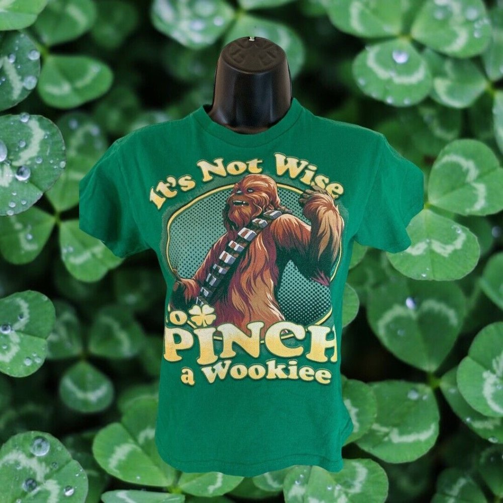 Star Wars Youth St Patrick's Day It's Not Wise To Pinch A Wookie T-Shirt Small